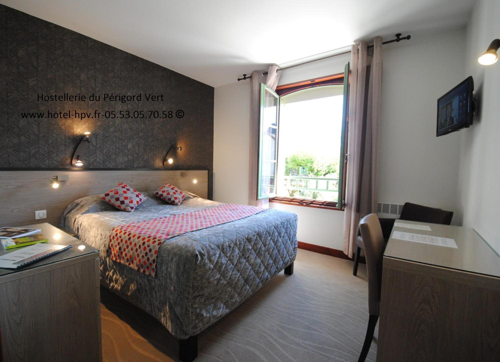 Logis Hostellerie Du Perigord Vert ブラントーム エクステリア 写真