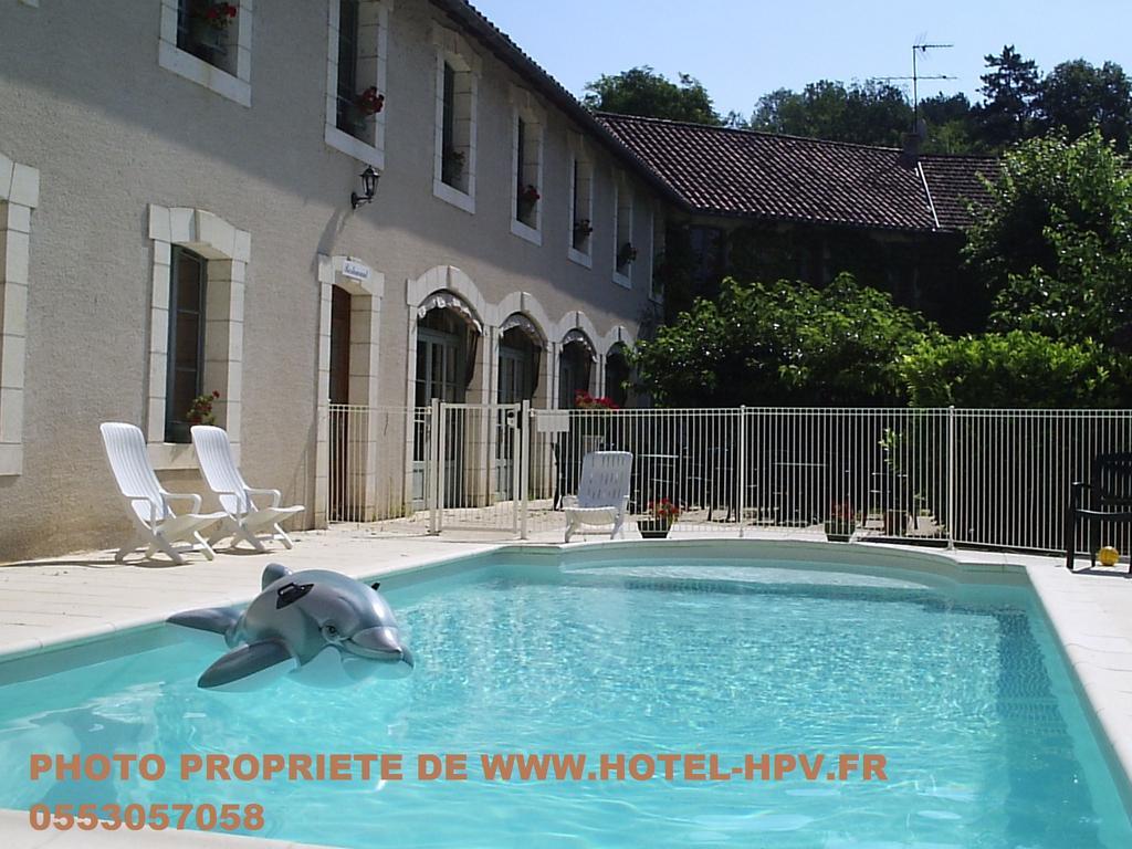 Logis Hostellerie Du Perigord Vert ブラントーム エクステリア 写真