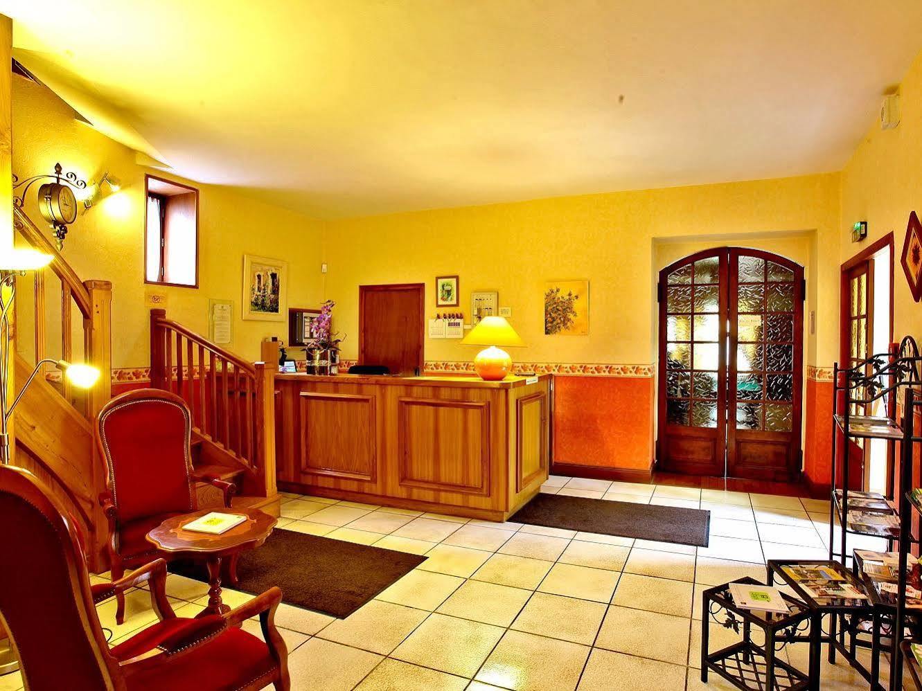 Logis Hostellerie Du Perigord Vert ブラントーム エクステリア 写真